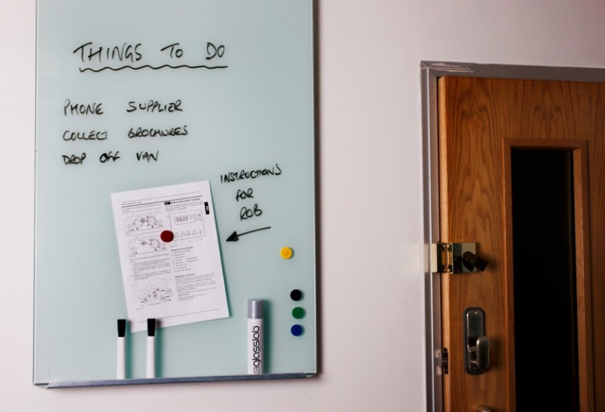 Glass whiteboards – A stylish and functional addition to your office